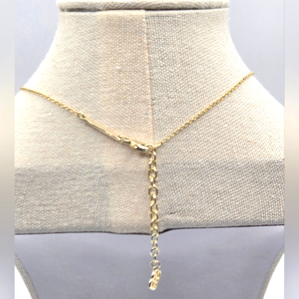 KENDRA SCOTT Ari Pendant Necklace in Watercolor Illusion Gold Plated - Picture 5 of 8